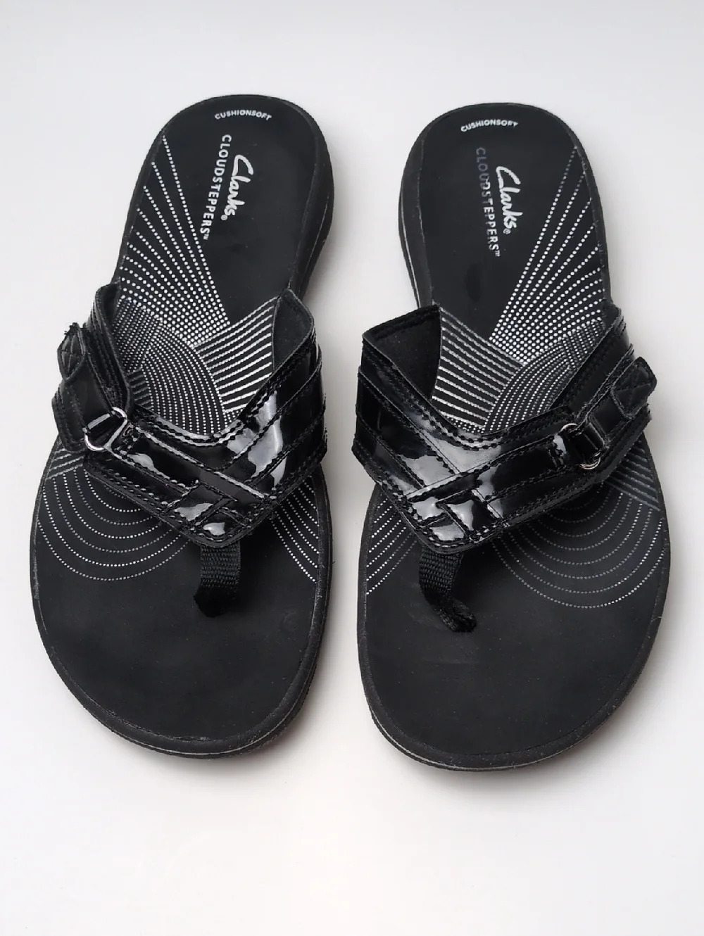 Clarks Cloudsteppers Black Patent  CushionSoft Flip Flop Sandals Women's 10